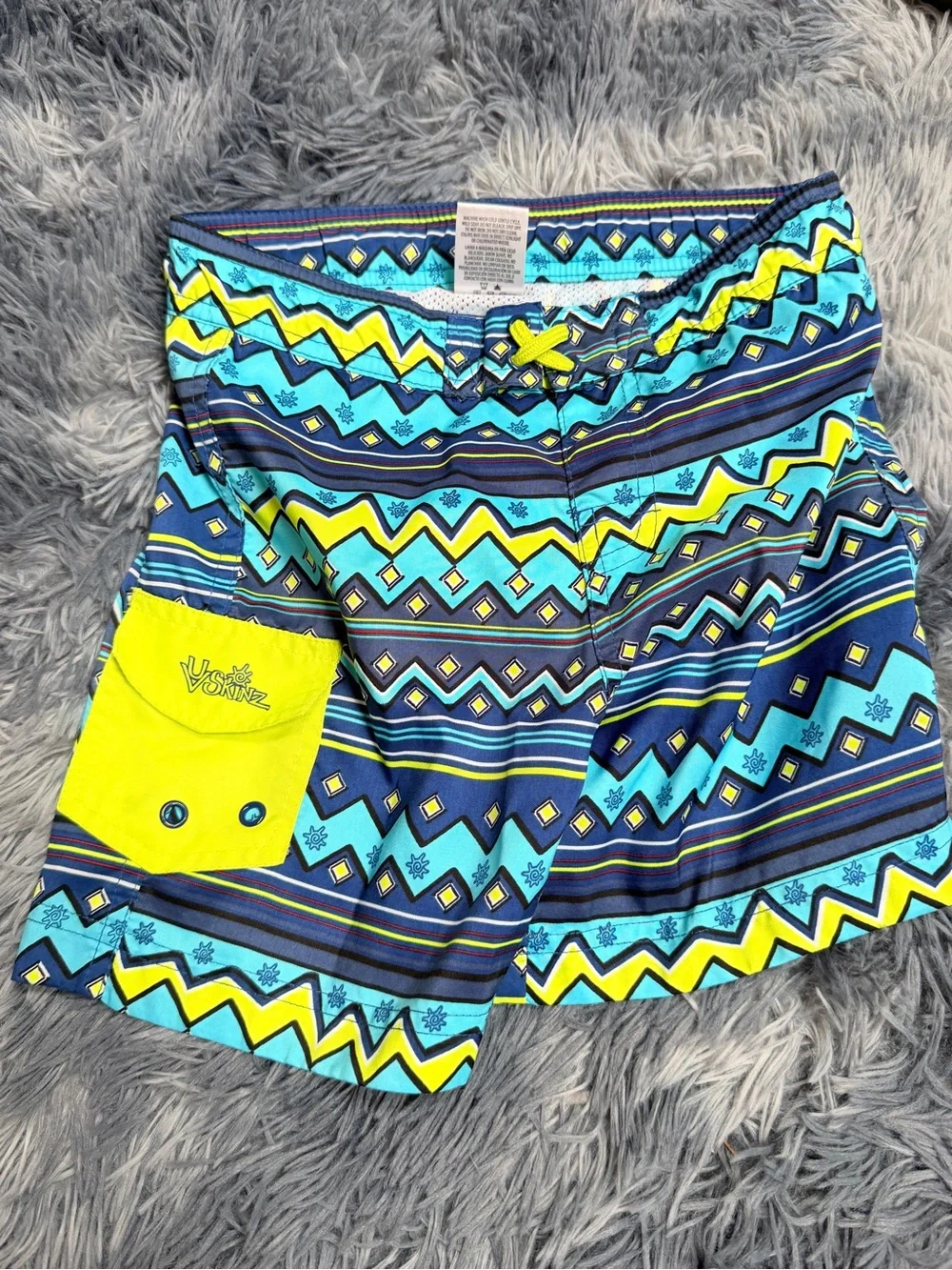 UV Skinz Bright swim rash guard & swim trunks 4T boys coord-sets matching
